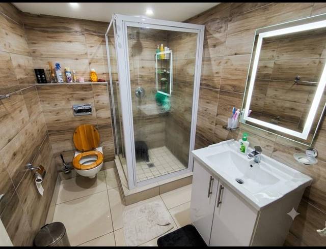 3 BEDROOM APARTMENT FOR SALE IN NEW TOWN CENTRE